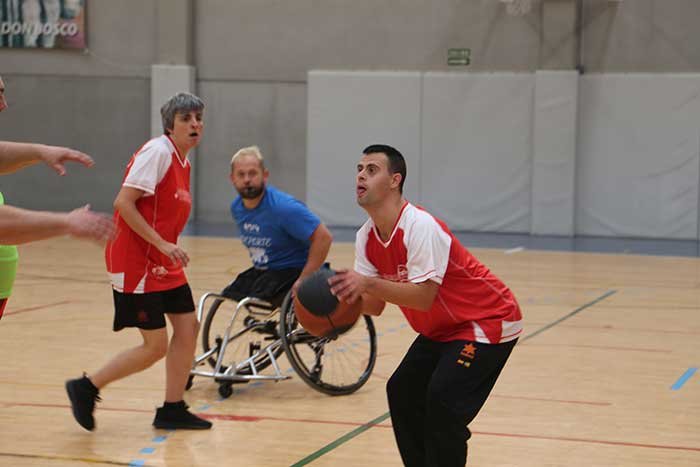 Bàsquet inclusiu en la gran final del Torneig Cadet del Genovés